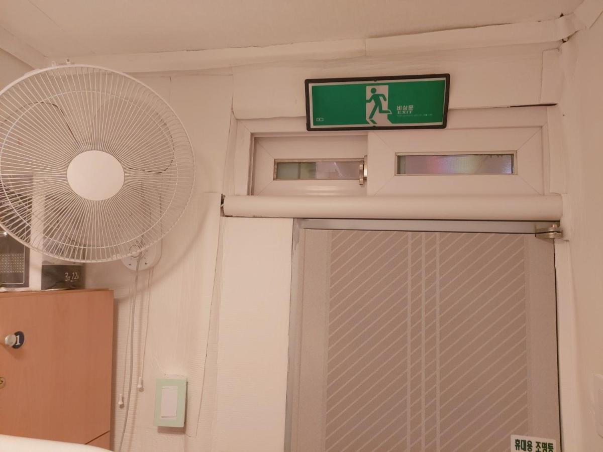 Seoul Guesthouse Foreigners Only Zewnętrze zdjęcie
